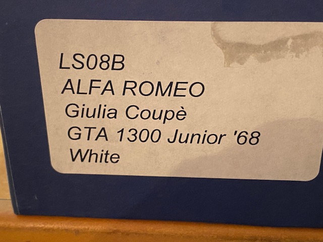 Alfa Romeo Giulia Coupé 1300 GTA Junior (Blanc)( un seul exemplaire neuf boite d'origine